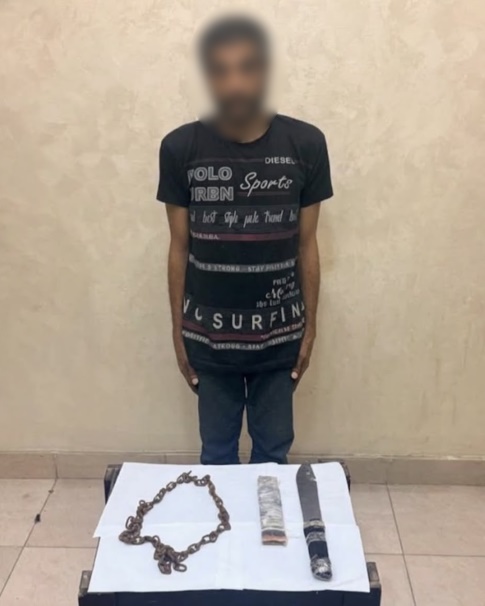 سلاح أبيض وجنزير حديدي.. ضبط متهم بالتعدي على مواطن وتهديد الأهالي بالغربية