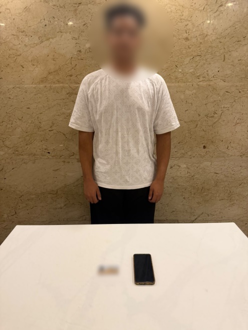 صفحات وهمية لبيع الأسلحة البيضاء.. ضبط متهمين بالنصب على راغبي الشراء