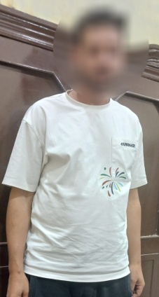 صفحات وهمية لبيع الأسلحة البيضاء.. ضبط متهمين بالنصب على راغبي الشراء