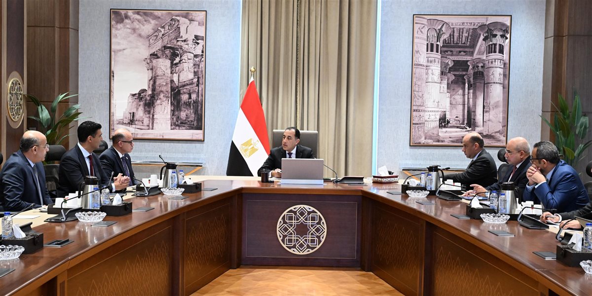 قبل منتدى مصر 2026.. مدبولي يناقش تحديات المستثمرين ومستقبل الصناعة في مصر