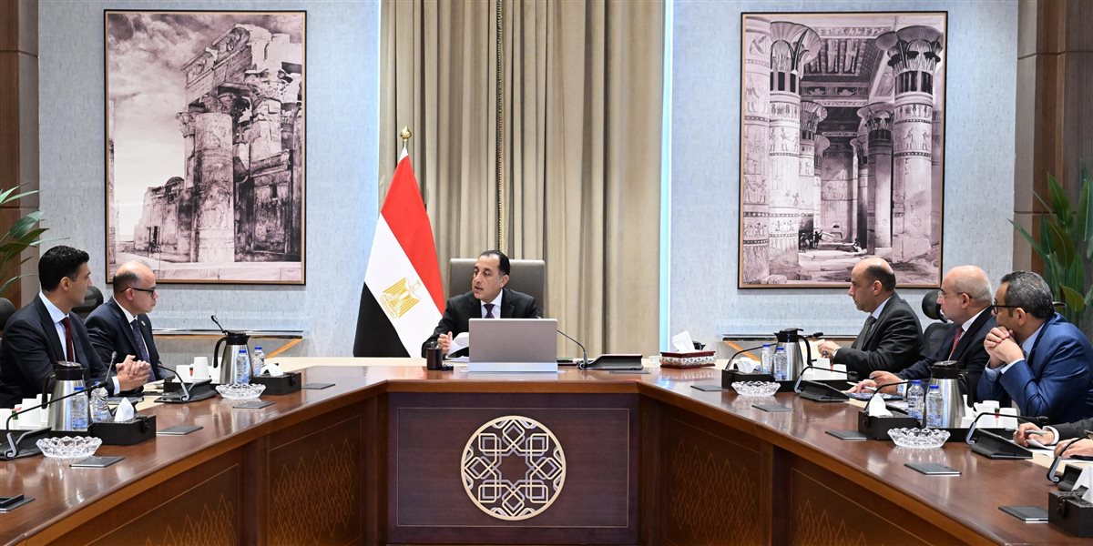قبل منتدى مصر 2026.. مدبولي يناقش تحديات المستثمرين ومستقبل الصناعة في مصر