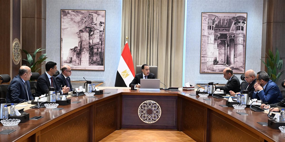 قبل منتدى مصر 2026.. مدبولي يناقش تحديات المستثمرين ومستقبل الصناعة في مصر
