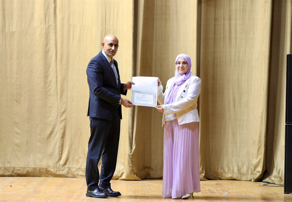 كيف يفتح تكريم 216 مدير مدرسة أبواب القيادة التعليمية أمام المتميزين ؟