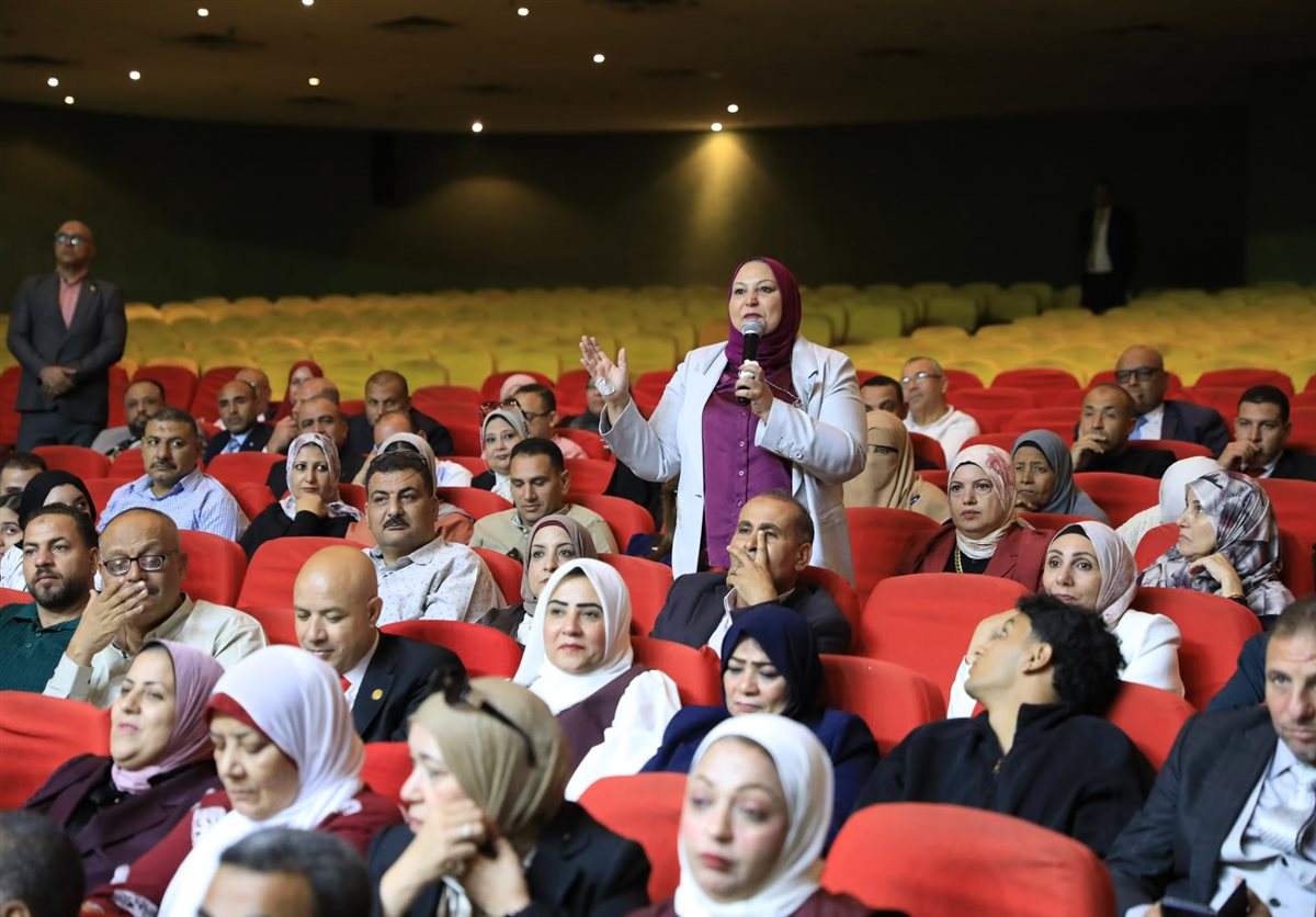 كيف يفتح تكريم 216 مدير مدرسة أبواب القيادة التعليمية أمام المتميزين ؟