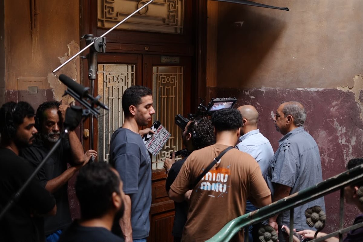 نور النبوي يستأنف تصوير مسلسل "القصة الكاملة" بشوارع القاهرة
