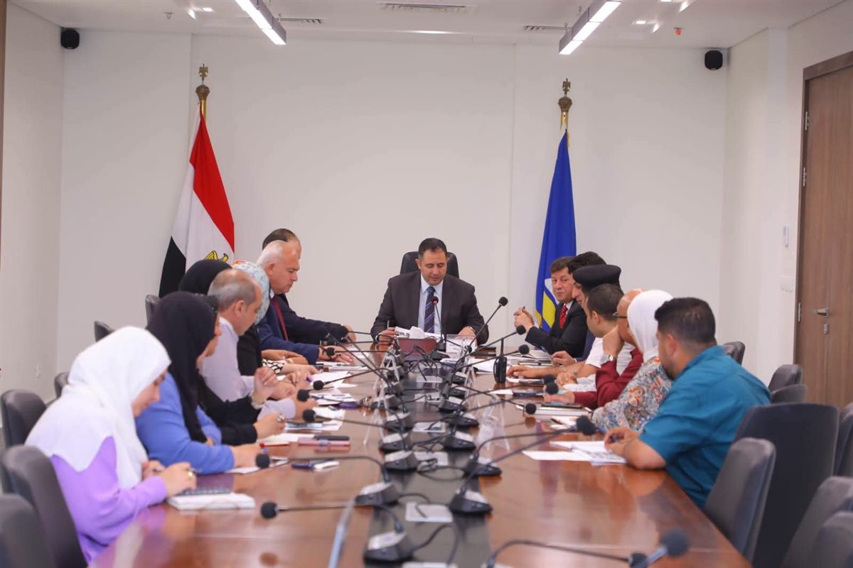 محافظ دمياط يترأس اجتماع مجلس إدارة الأسواق والسويقات لبحث خطة التطوير الحضاري