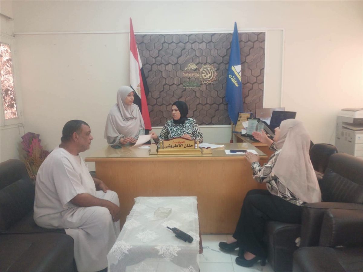 حملات مكثفة للنظافة والتجميل بدمياط ومتابعة المشروعات بمختلف المراكز والمدن