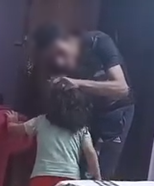 ضبط سائق بالجيزة اعتدى على نجله البالغ 4 سنوات بالضرب وحاول كيه بقداحة