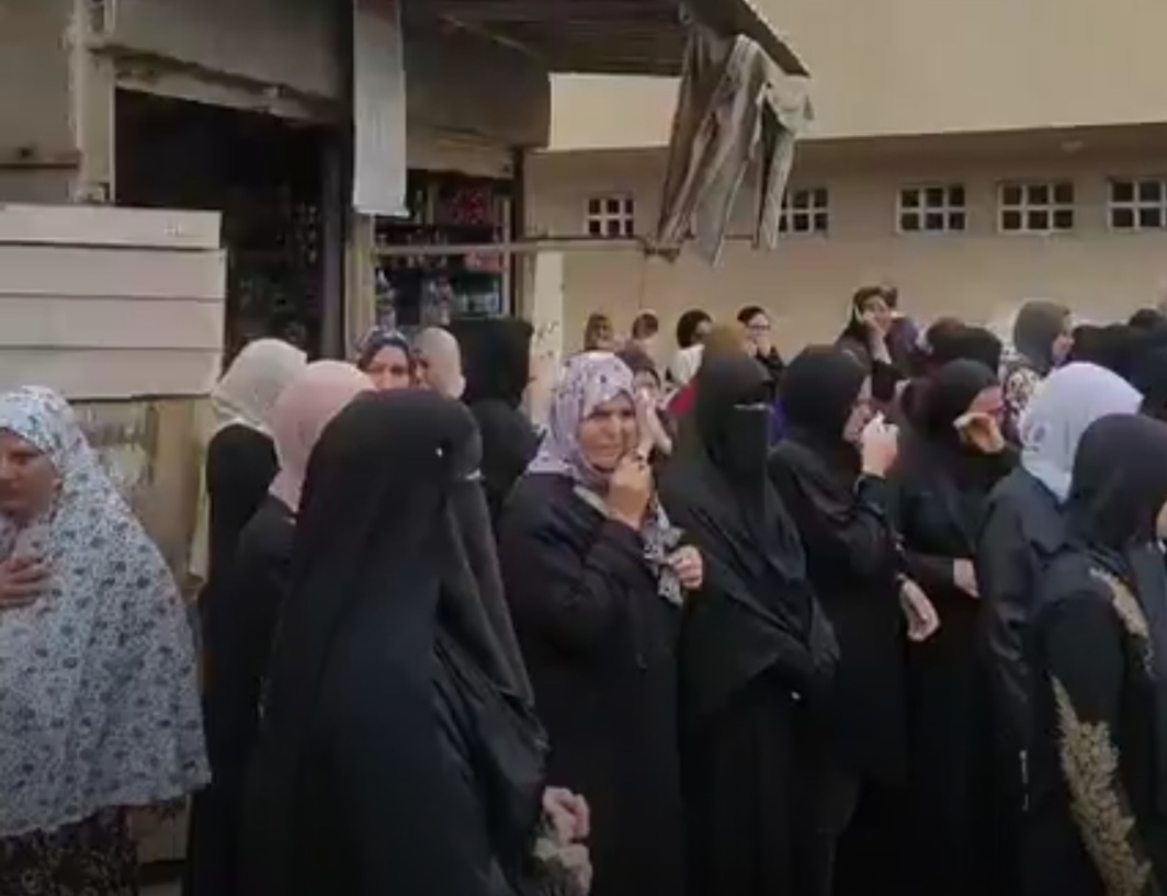تشييع جثمان الشهيدة إلى مثواها الأخير، فيتو