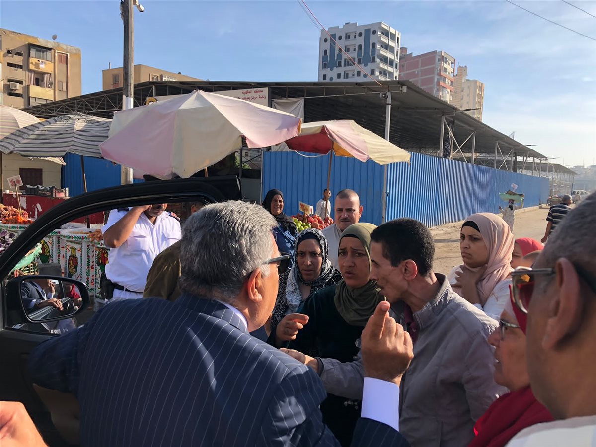 محافظ الدقهلية يتفقد السوق الحضاري بطلخا ويشدد على منع عودة الباعة الجائلين