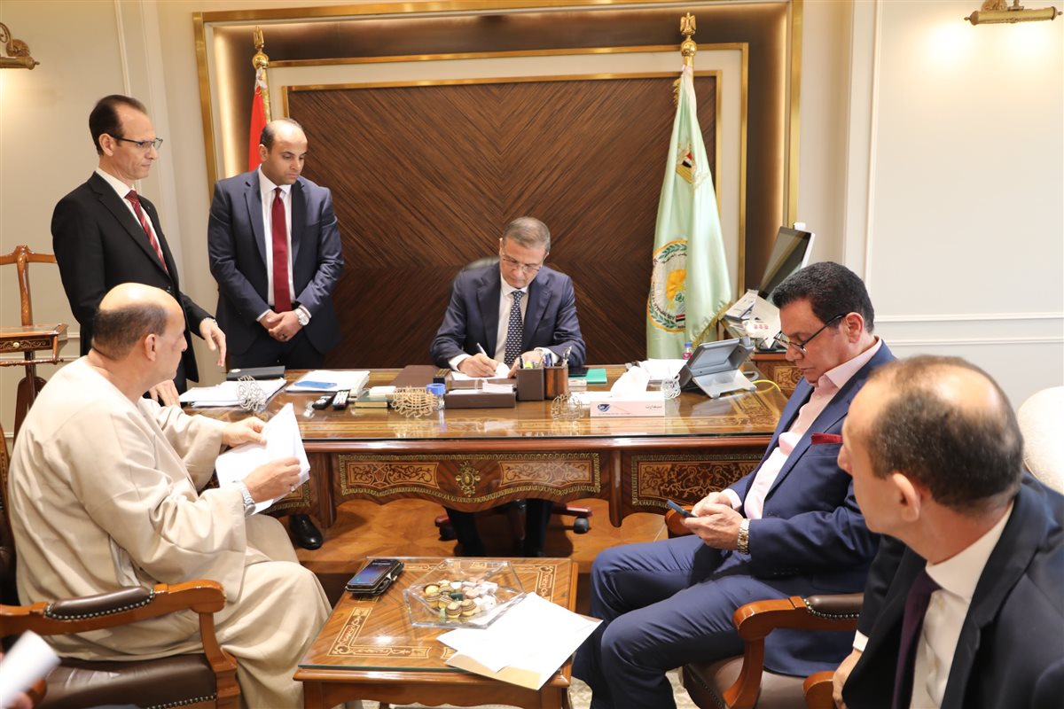 وزير الزراعة يوجه بسرعة فحص طلبات النواب وحل مشكلات المزارعين