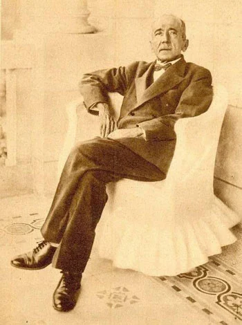 أحمد شوقى 
