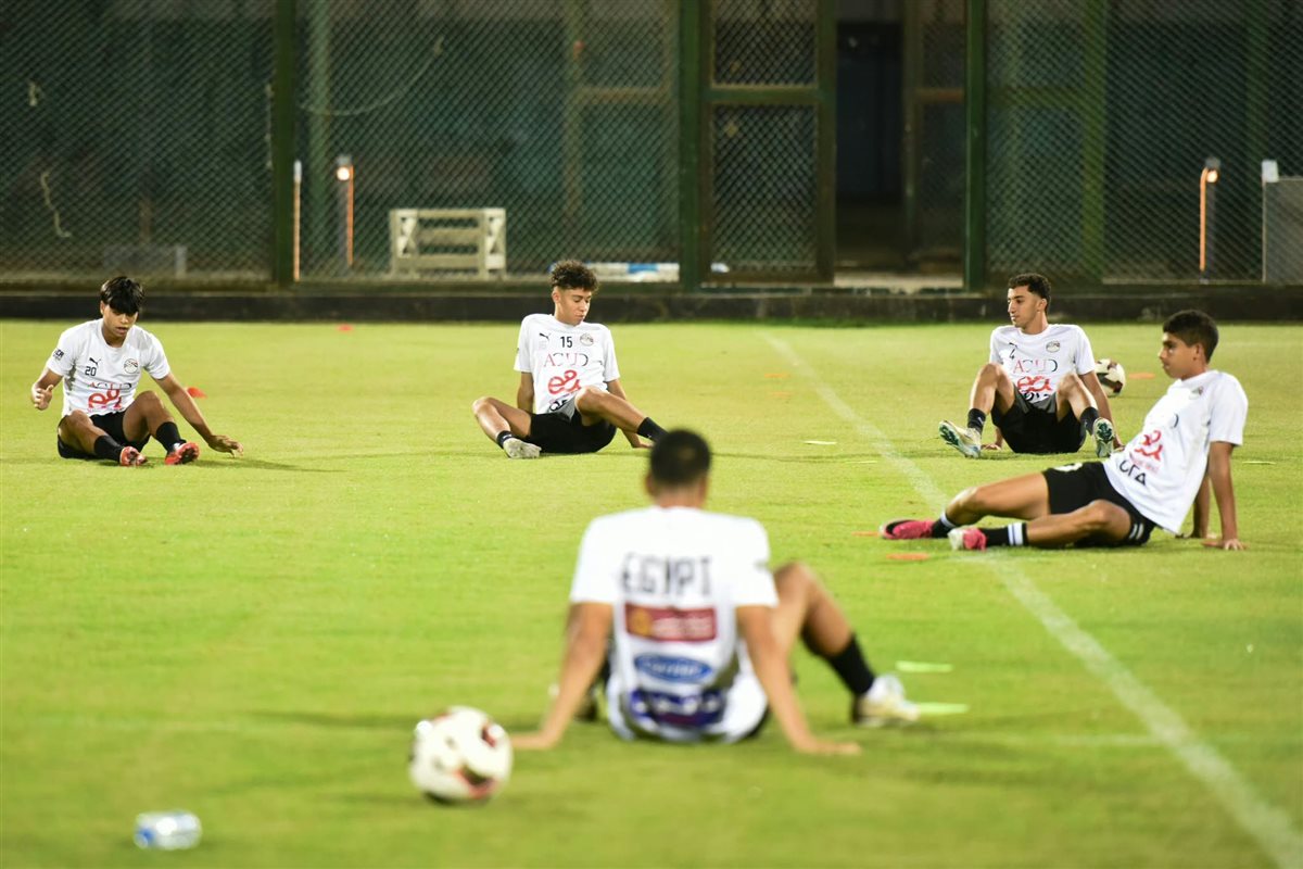 منتخب الناشئين يختتم تدريباته قبل السفر إلى قطر للمشاركة في كأس الخليج