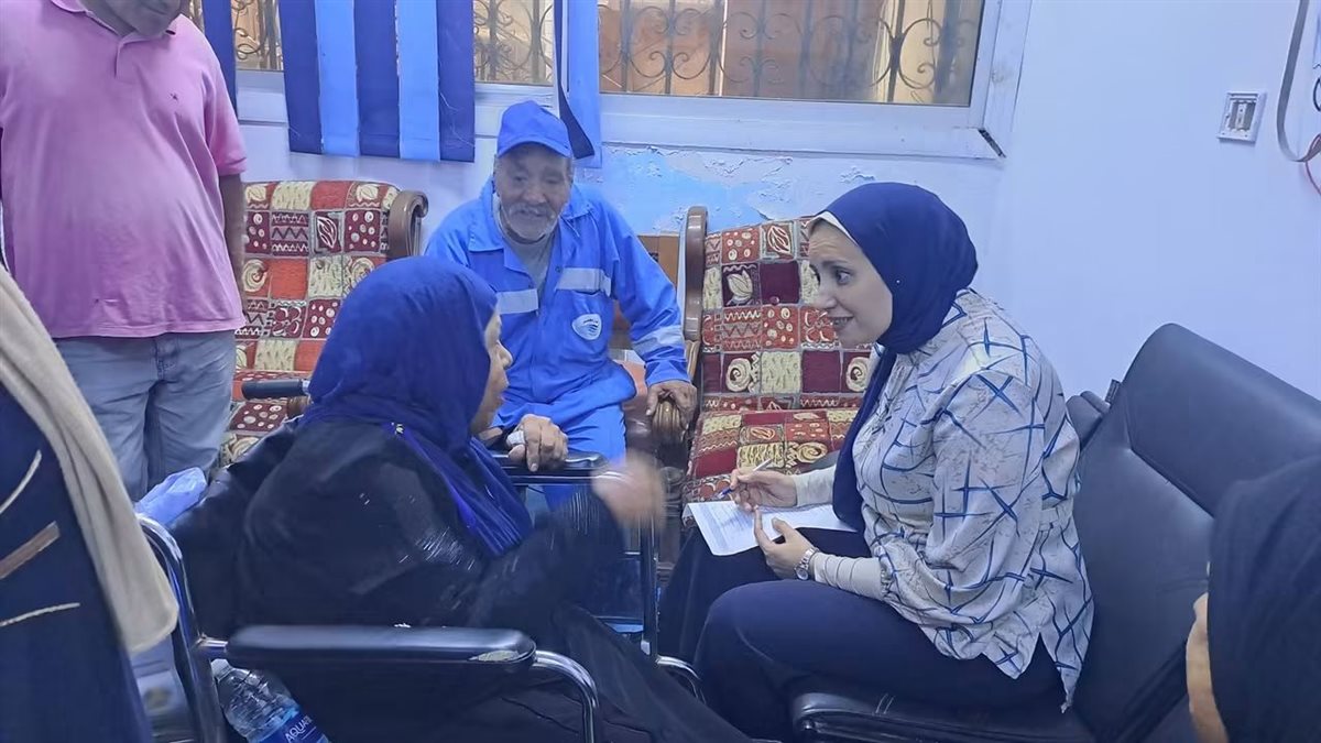 رئيس مدينة رأس غارب في اللقاء الجماهيري الأسبوعي