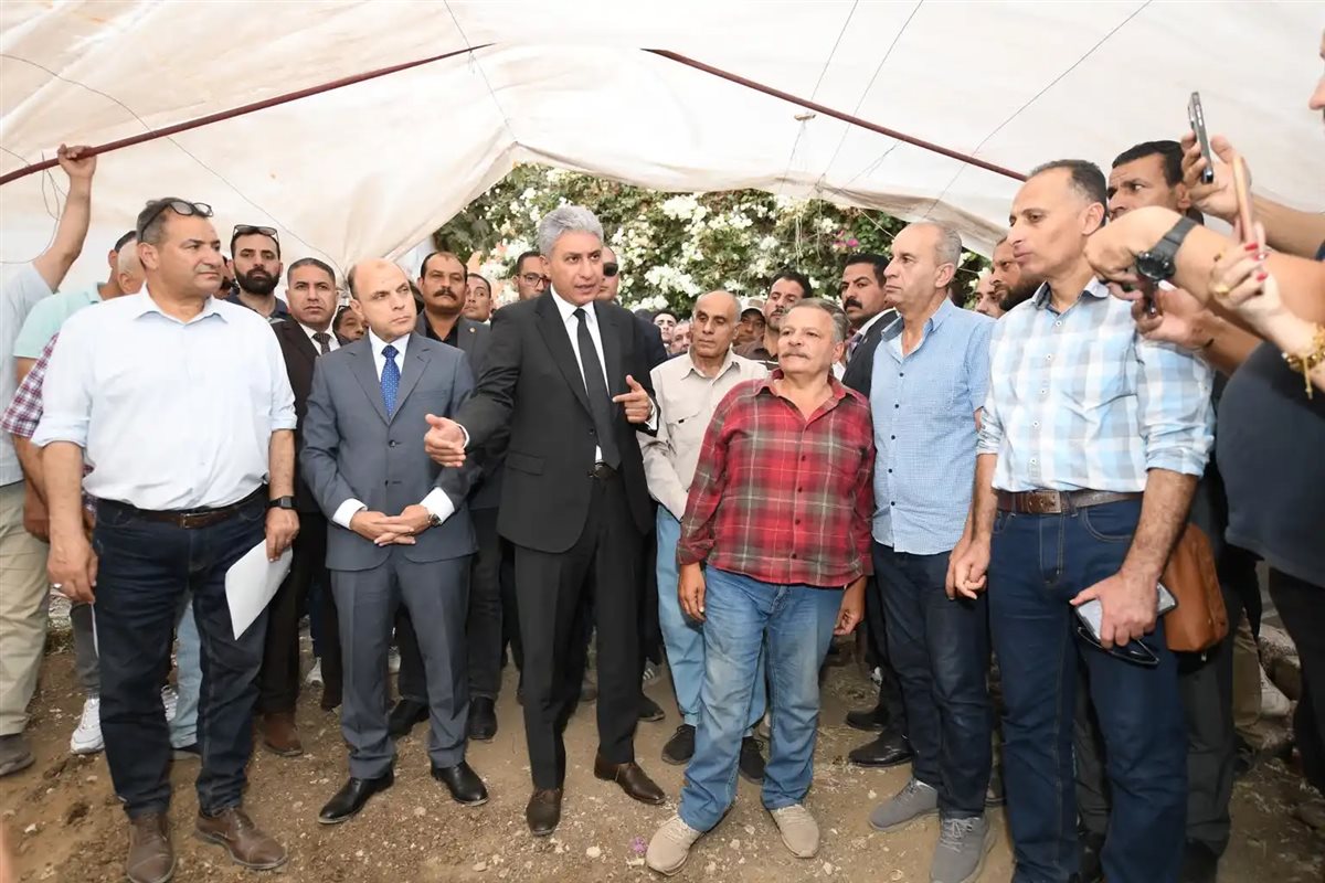 شهادة تكريم ورحلة عمرة من وزارة السياحة لصاحب الإبلاغ عن الكشف الأثري بالغربية