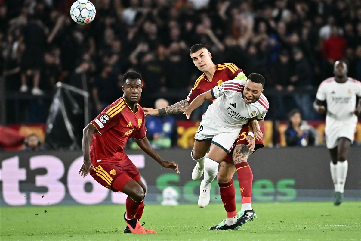 التعادل يحسم الشوط الأول بين ريال مدريد وروما في دوري أبطال أوروبا