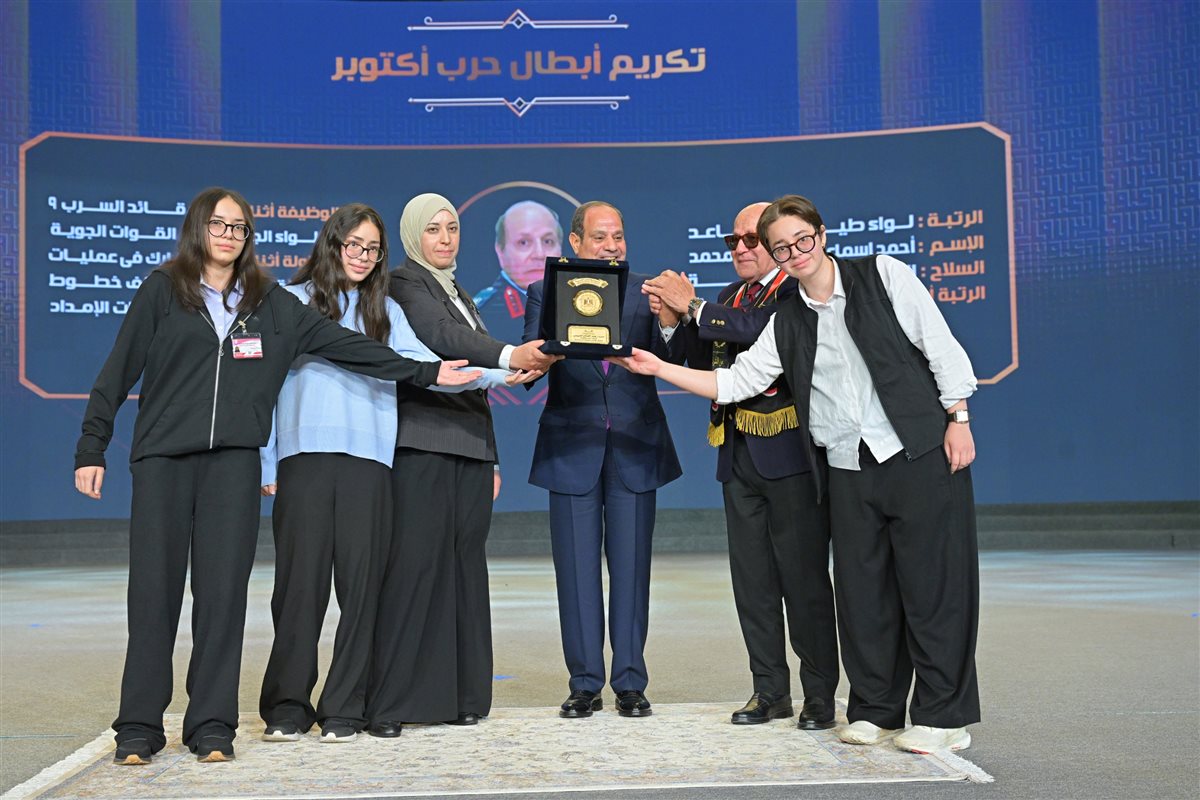 رسائل وتحذيرات السيسي للمصريين في الندوة الثقافية الـ 44 للقوات المسلحة