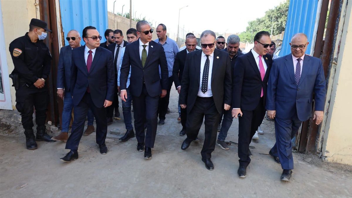 محافظ الجيزة يتسلم أرض ساحة التحفظ على المركبات بالدقي بعد إخلائها، ماذا سيحدث للموقع؟