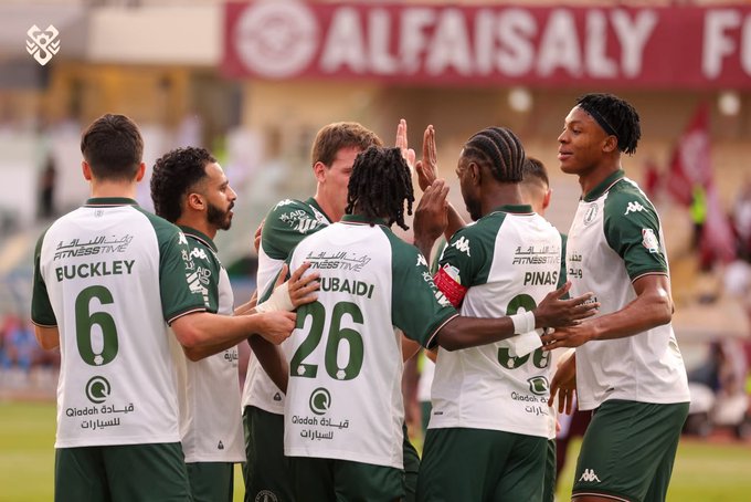 الفيصلي والخلود يتعادلان 2-2 في الشوط الأول بالدوري السعودي (فيديو وصور)