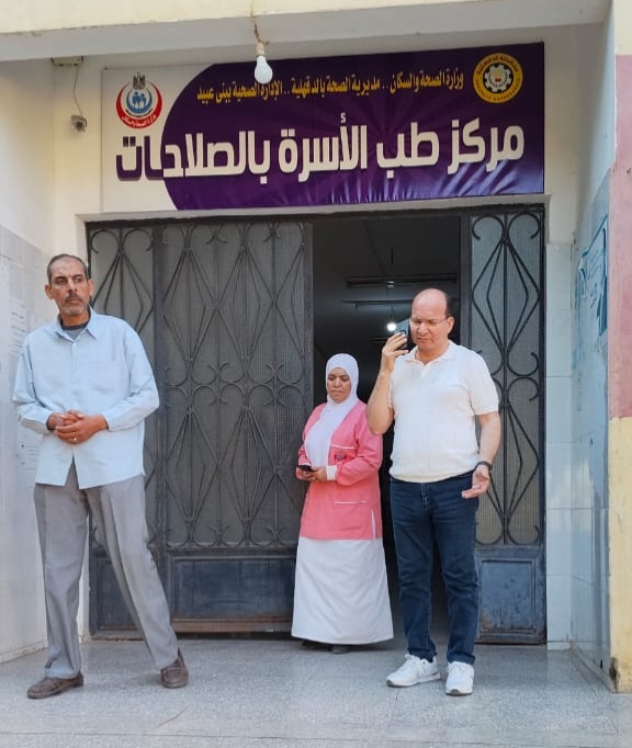 خلال جولة مفاجئة، وكيل صحة الدقهلية يحيل المخالفين للتحقيق ويتابع خدمات الغسيل الكلوي