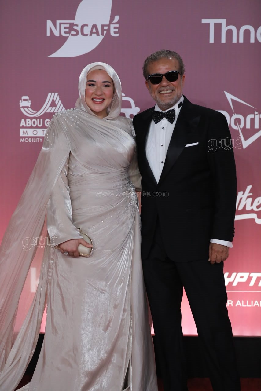 النجوم وأفراد عائلاتهم على ريد كاربت مهرجان الجونة السينمائي (صور)