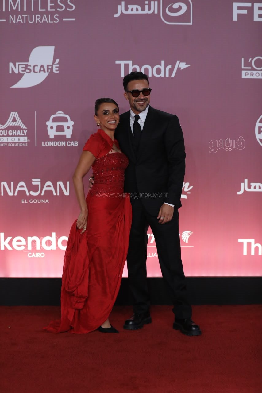 أبرزهم آسر ياسين وزوجته، كابلز خطفوا الأنظار على ريد كاربت "الجونة السينمائي" (صور)
