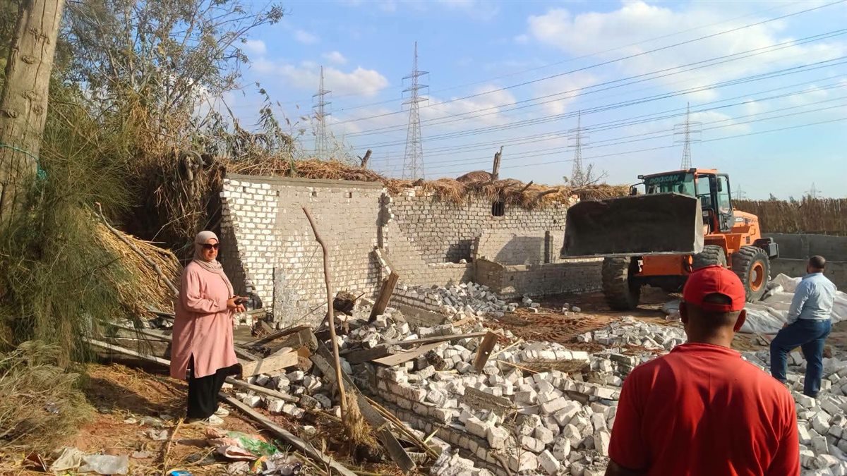 جهود مكثفة لمراكز ومدن دمياط لتحسين الخدمات ورفع كفاءة المرافق