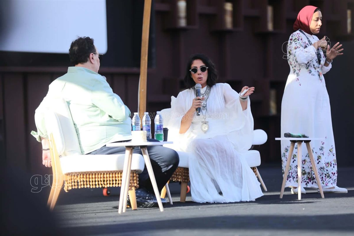 منى زكي عن فيلم الست: بذلت أقصى ما عندي وحسيت إني أذيت ناس أكبر وأحسن مني (فيديو وصور)