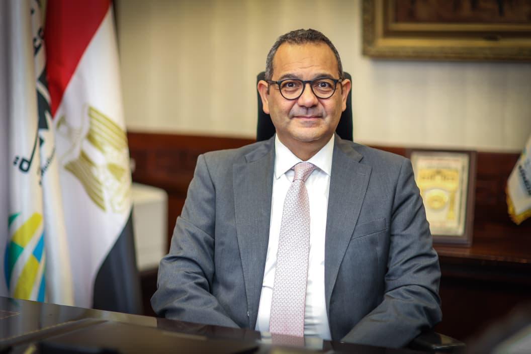 مصطفى حسن الرئيس التنفيذي لجهاز تنمية المشروعات المتوسطة والصغيرة ومتناهية الصغر