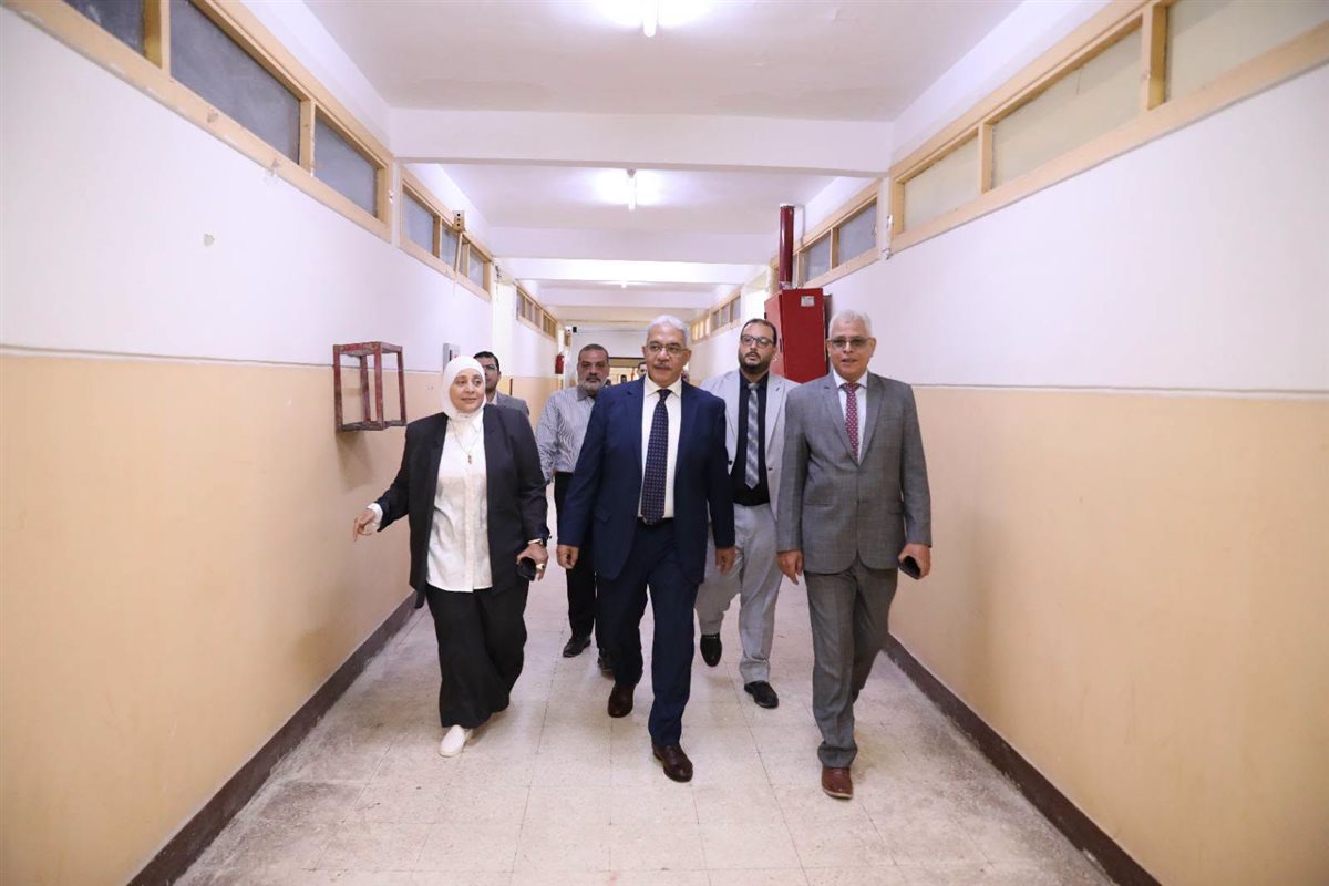 رئيس جامعة الأزهر يفتتح مبنى أبي بكر الصديق بالمدينة الجامعية للطالبات&nbsp;