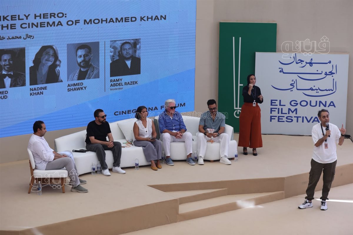 "جزمة أحمد زكي وتسريحة سعاد حسني"، حسين فهمي يكشف كواليس طريفة من فيلم "موعد على العشاء" (فيديو وصور)
