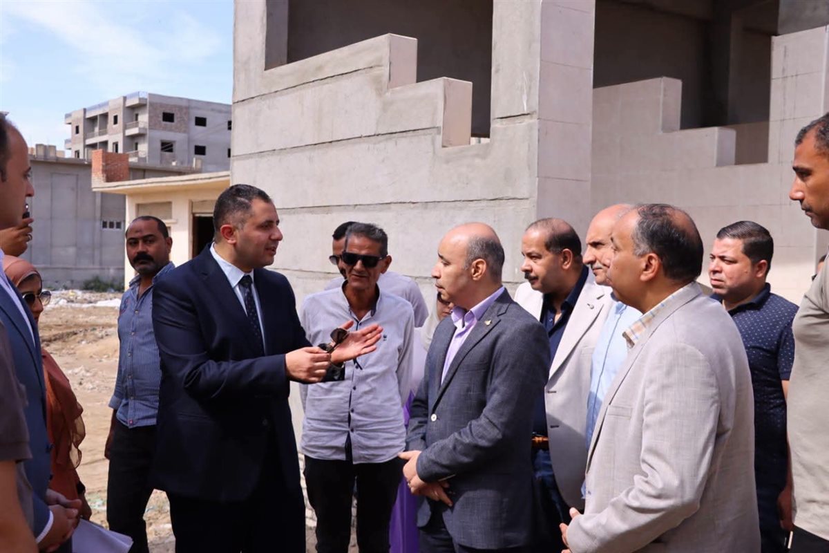 خطة لتطوير الأسواق الحضارية، محافظ دمياط يتابع نسب تنفيذ سوق الجمعة بشطا