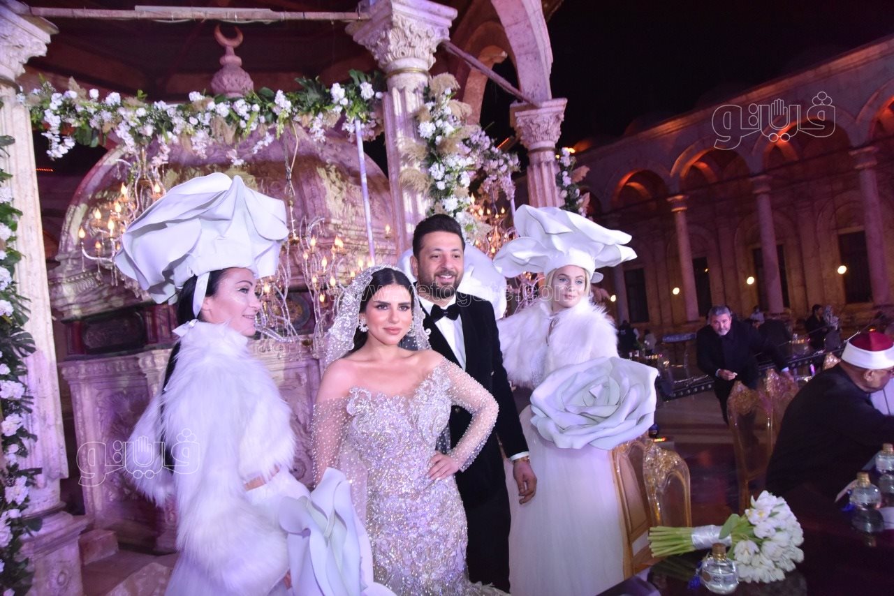 أحمد الهواري يحتفل بعقد قرانه على يمنى علي (37)