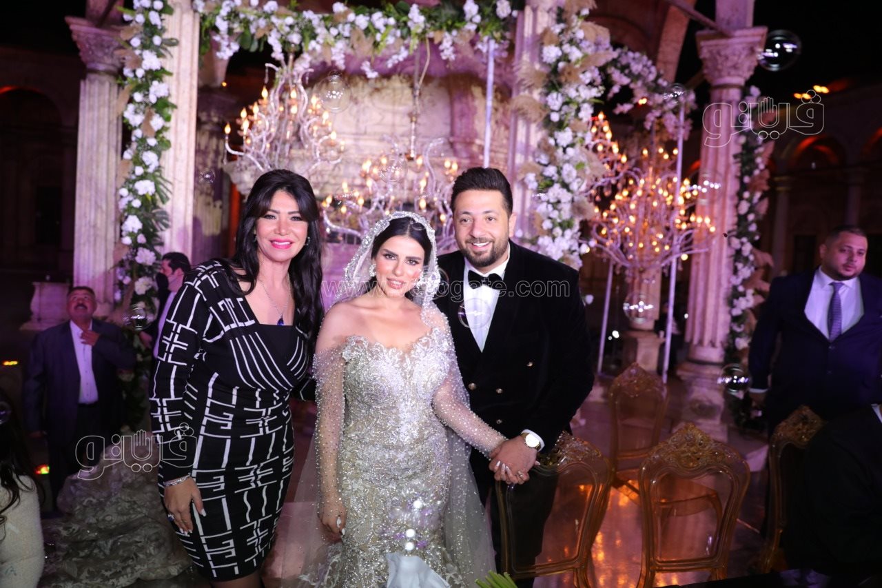 أحمد الهواري يحتفل بعقد قرانه على يمنى علي (53)