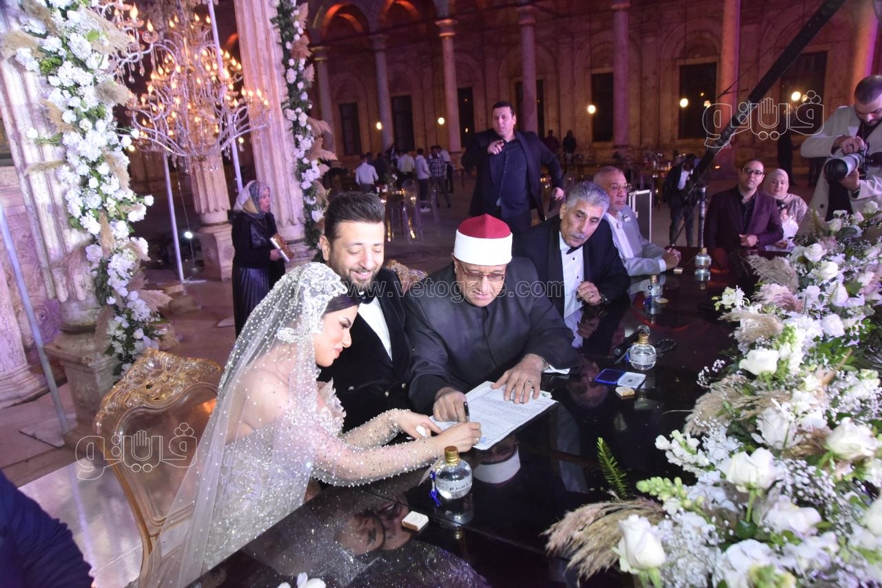 أحمد الهواري يحتفل بعقد قرانه على يمنى علي (54)