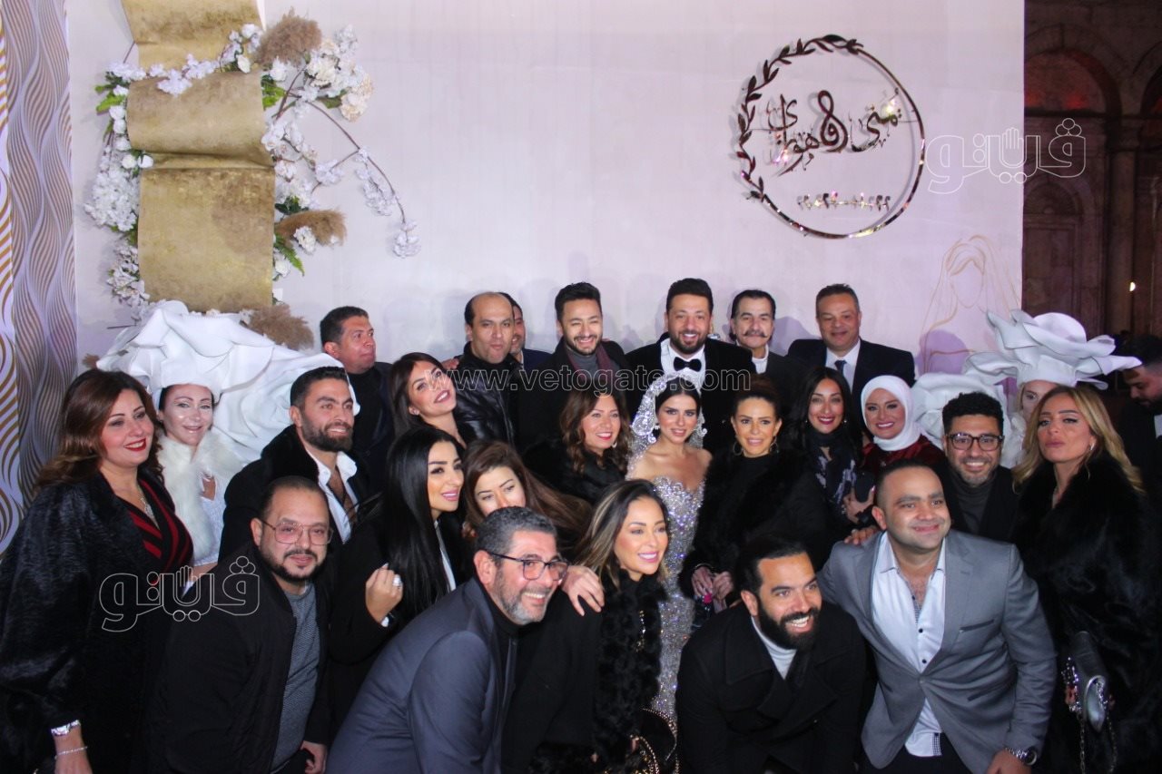 أحمد الهواري يحتفل بعقد قرانه على يمنى علي (69)