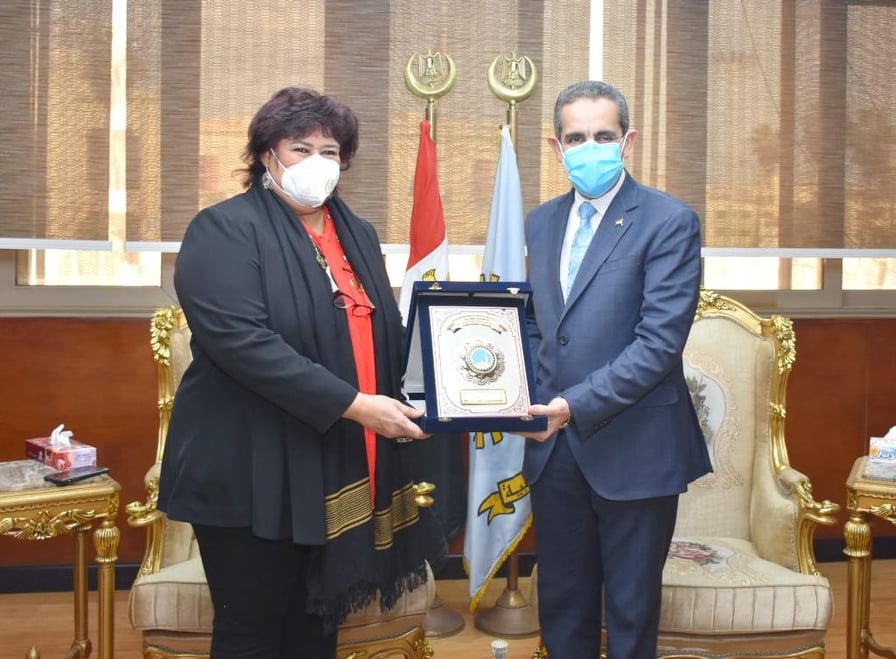 وزيرة الثفافة ومحافظ الغربية