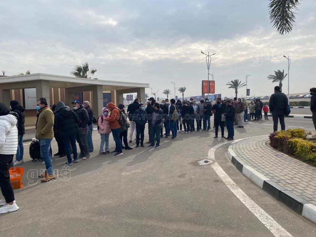 إقبال كبير على معرض القاهرة للكتاب في أول أيامه (6)