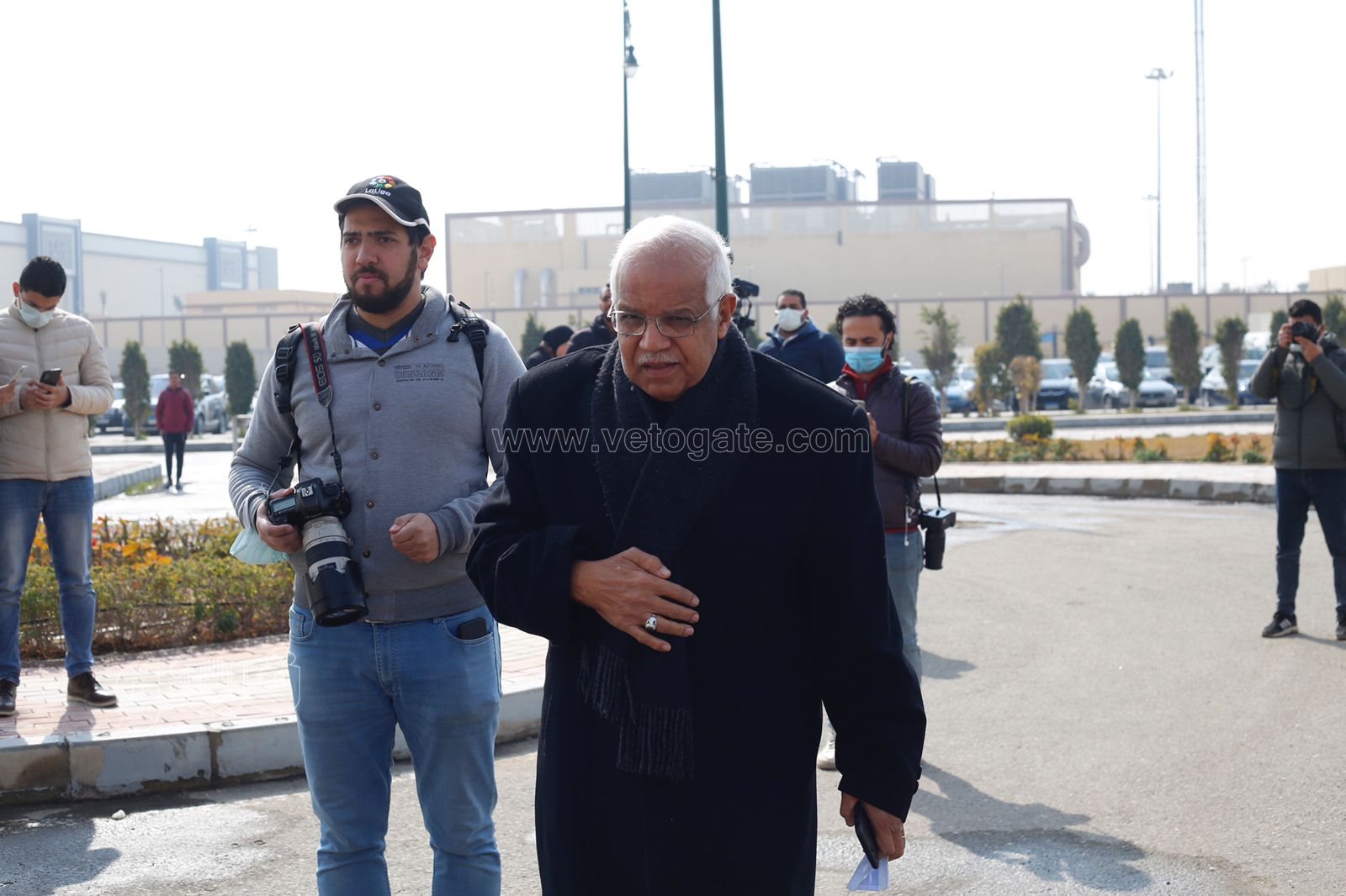 سياسيون ووزراء في جنازة ياسر رزق (9)