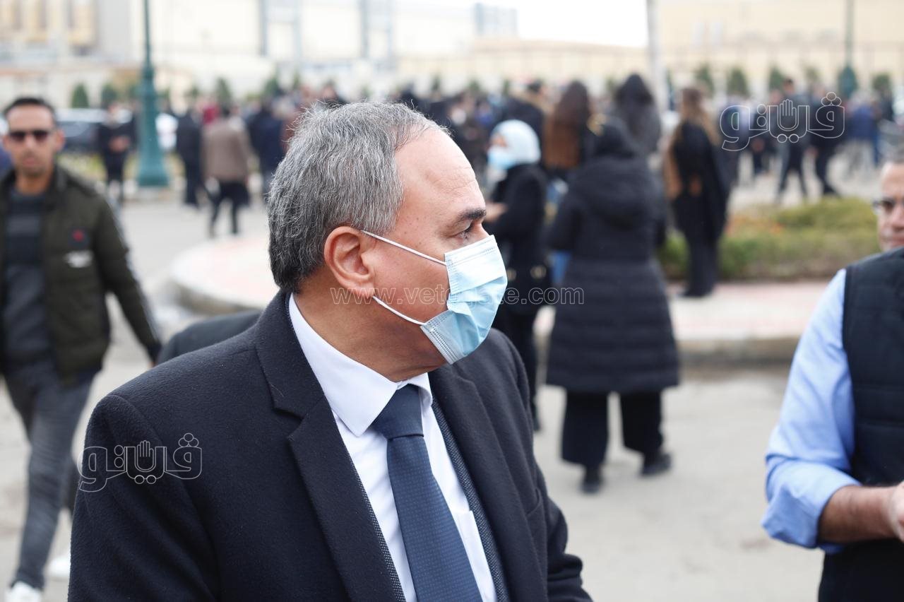 صحفيون وإعلاميون يشيعون ياسر رزق (12)