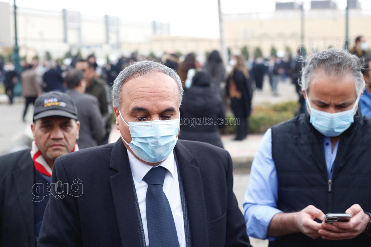 صحفيون وإعلاميون يشيعون ياسر رزق (18)