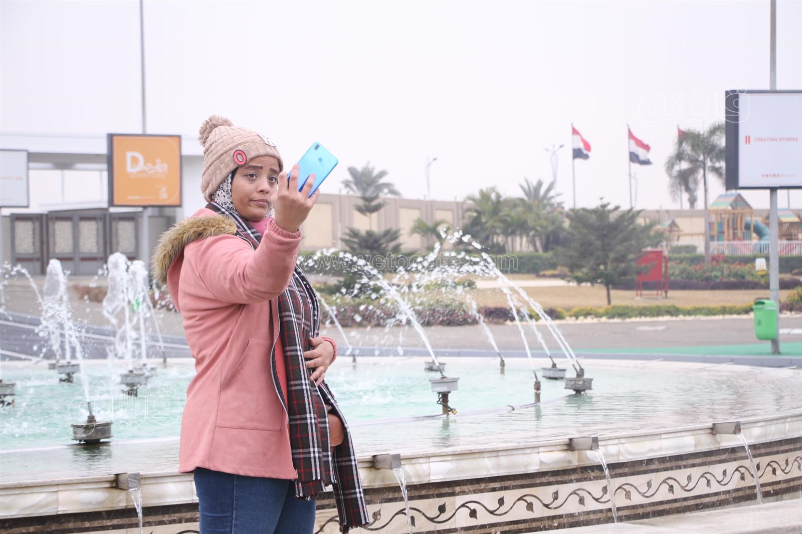 توافد الزوار على معرض الكتاب رغم موجة الطقس السيئ (12)