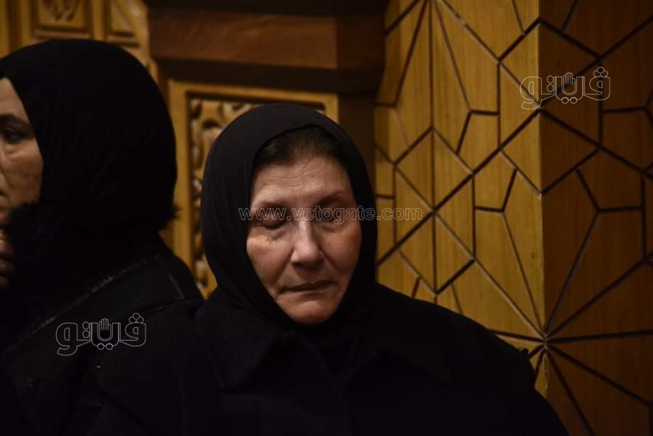 أسرة عبدالسلام المحجوب خلال العزاء (20)