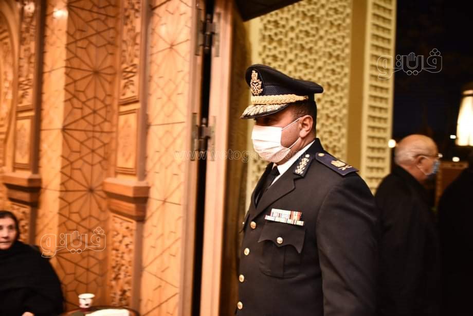 جمال مبارك ومندوب الرئاسة في عزاء اللواء عبدالسلام محجوب (17)