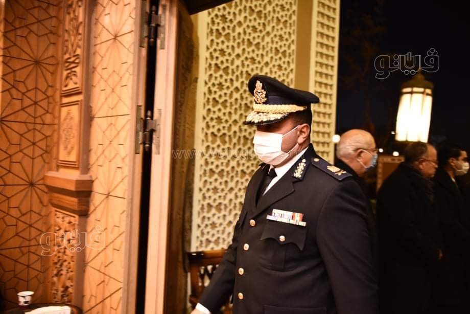 جمال مبارك ومندوب الرئاسة في عزاء اللواء عبدالسلام محجوب (31)