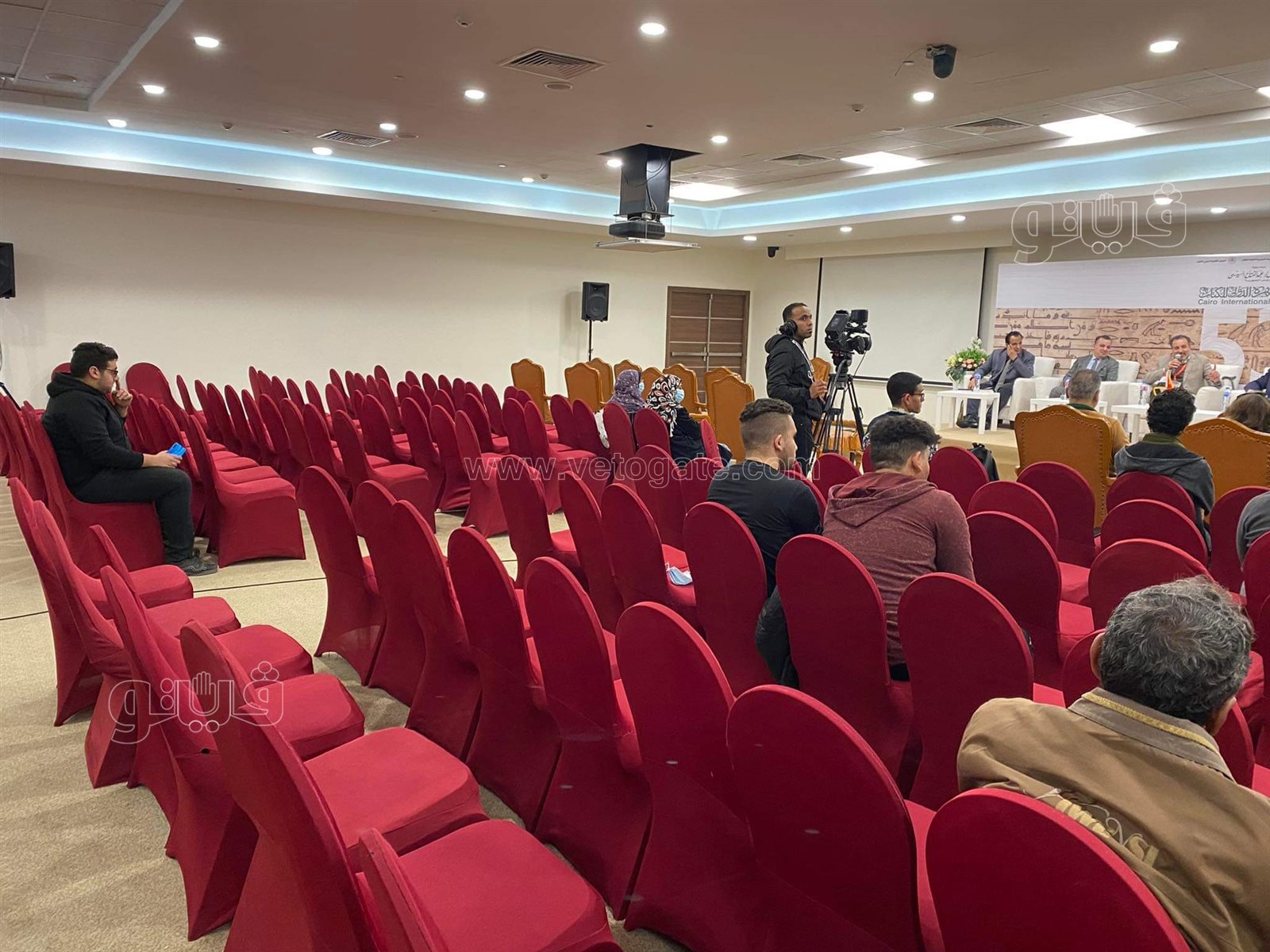 انسحاب محيي إسماعيل من ندوة بمعرض الكتاب (4)