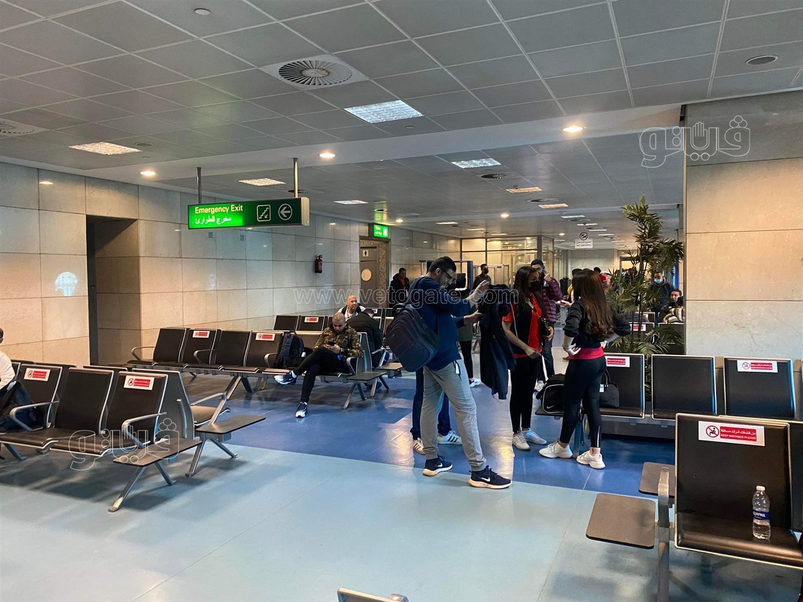 احتشاد الجماهير بمطار القاهرة للسفر إلى الكاميرون لدعم منتخب مصر (4)