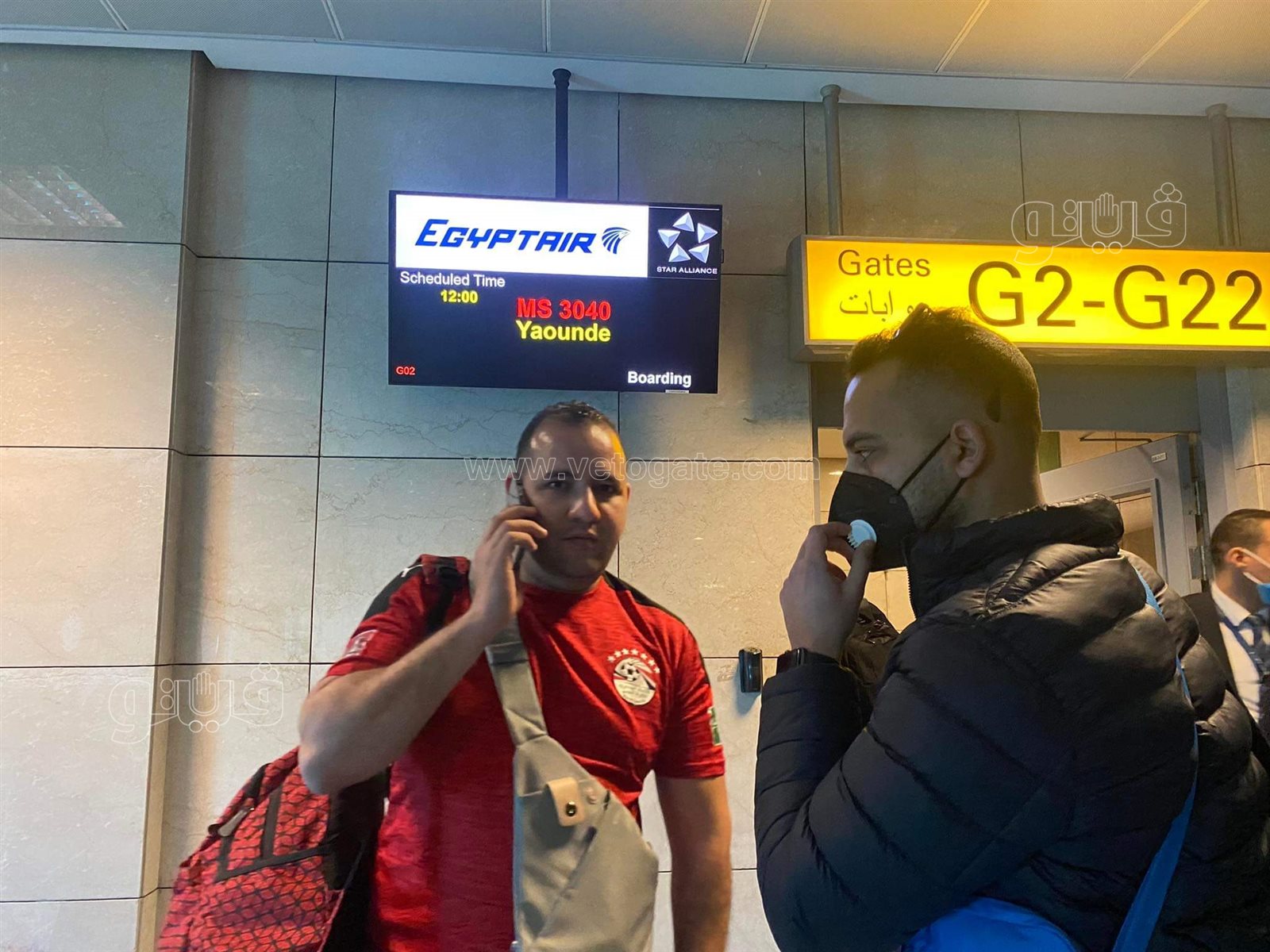 احتشاد الجماهير بمطار القاهرة للسفر إلى الكاميرون لدعم منتخب مصر (6)