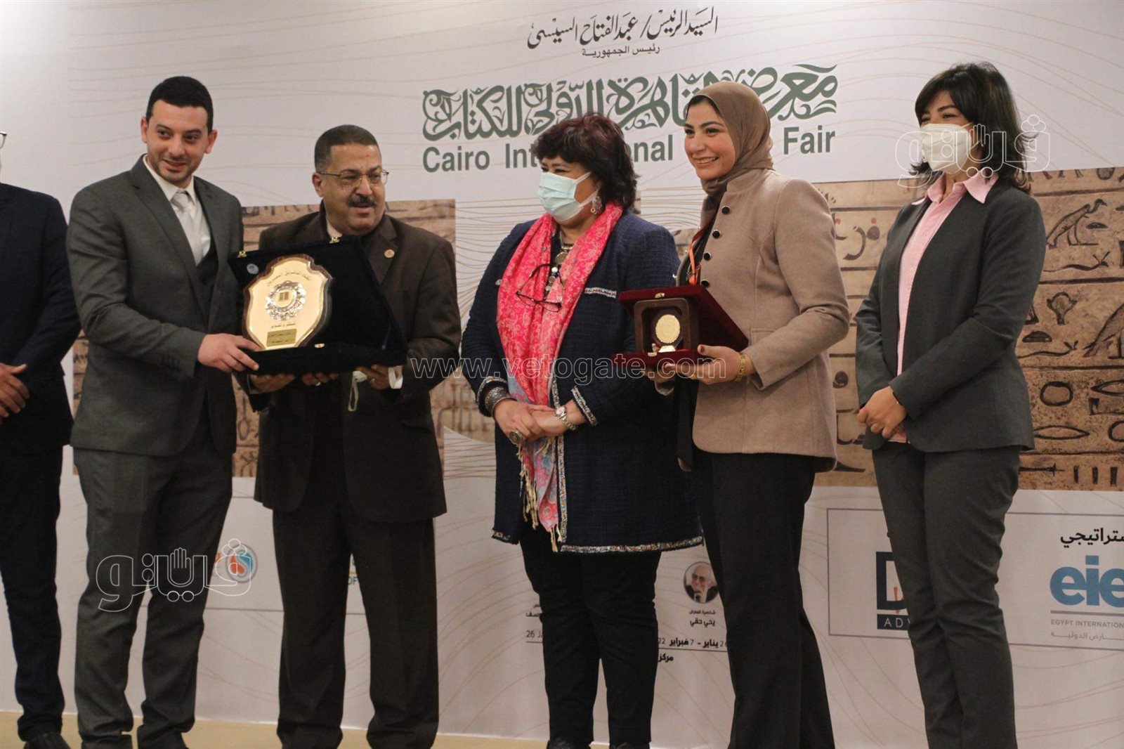 الفائزين بجوائز معرض القاهرة للكتابه  (27)