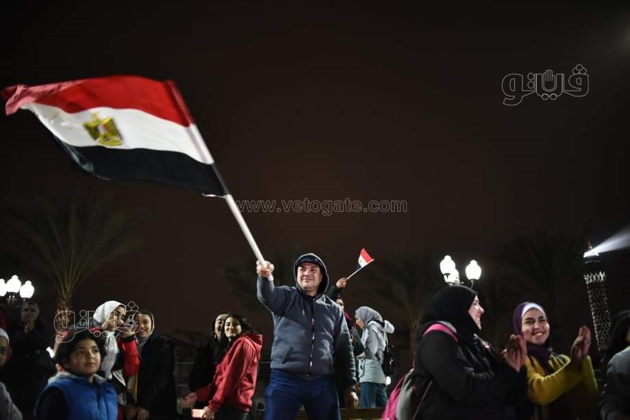 فرحة جنونية للجمهور المصري بمركز شباب الجزيرة بعد الفوز على الكاميرون (6)